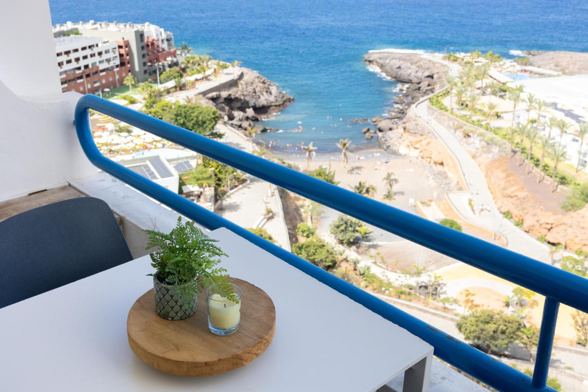 Lovely Modern Studio With An Incredible View アデヘ エクステリア 写真